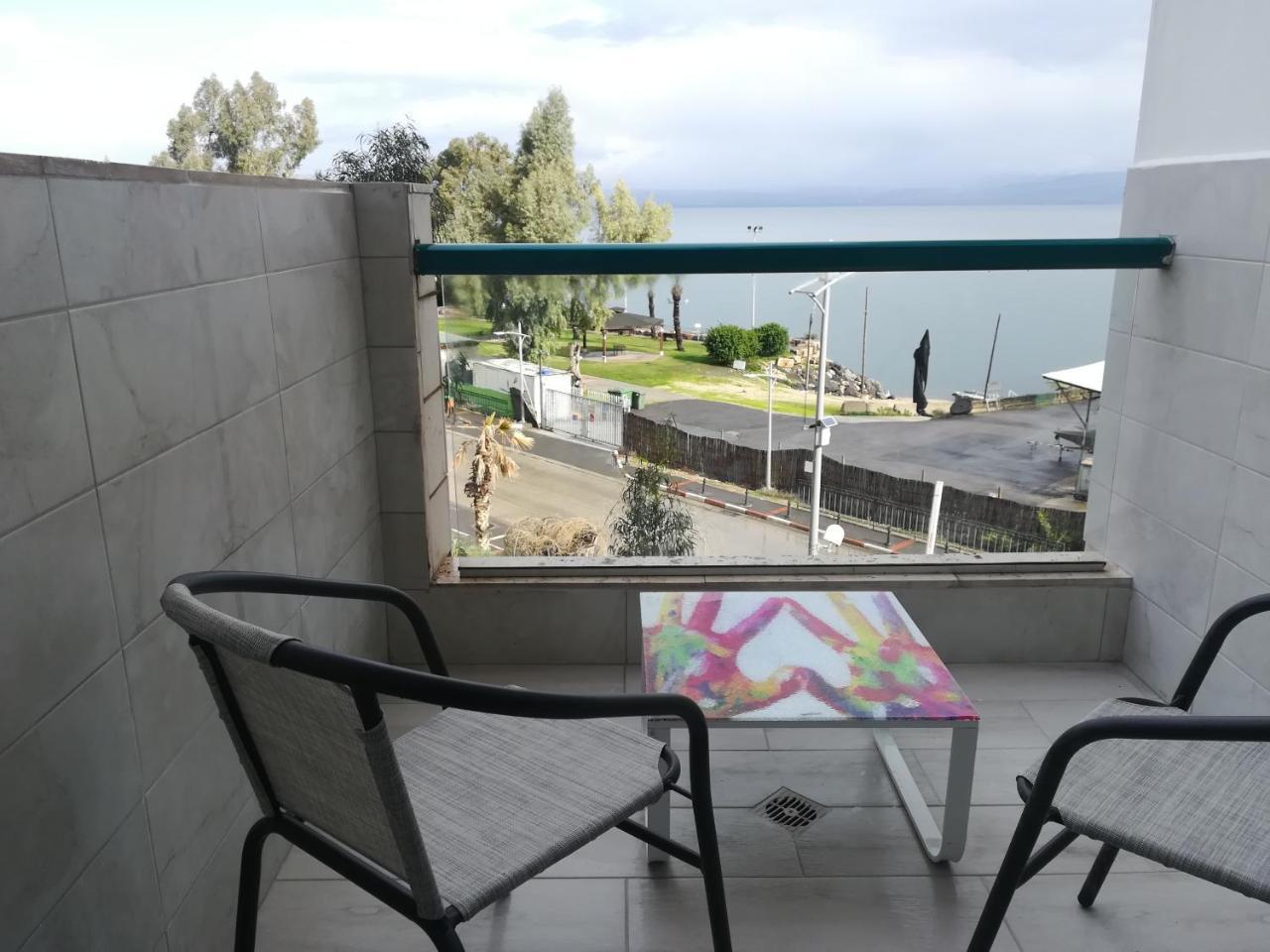 Apartment By The Lake ทิเบเรียส ภายนอก รูปภาพ