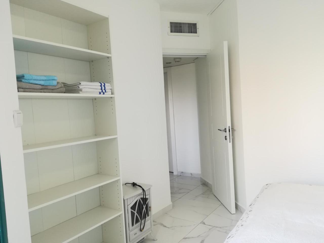 Apartment By The Lake ทิเบเรียส ภายนอก รูปภาพ