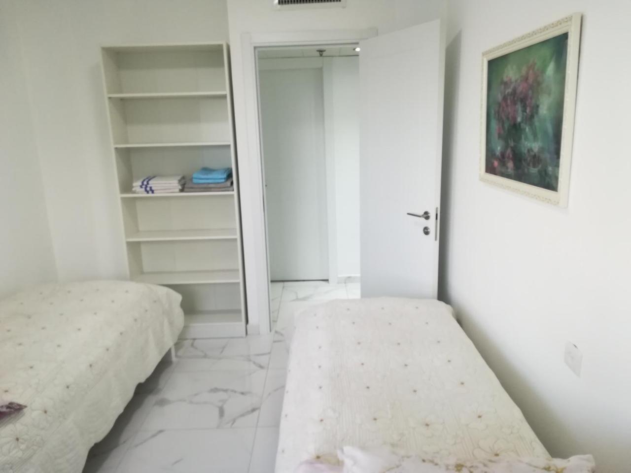 Apartment By The Lake ทิเบเรียส ภายนอก รูปภาพ