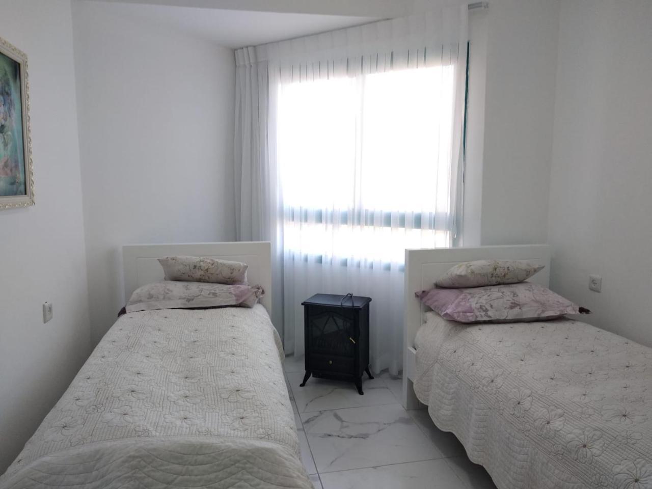 Apartment By The Lake ทิเบเรียส ภายนอก รูปภาพ